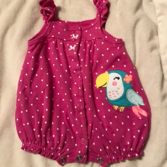 SUPER CUTE LIKE NEW - NEWBORN ROMPER BUNDLE - Picture 3 of 5